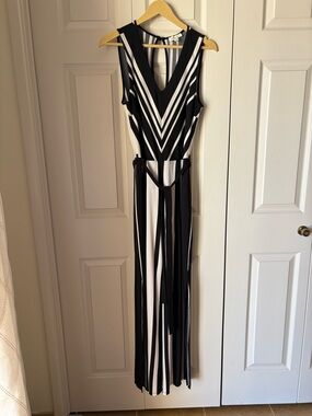 Monteau | Sleeveless jumpsuit. Split wide leg. Striped. Medium. BBQ. Summer boho